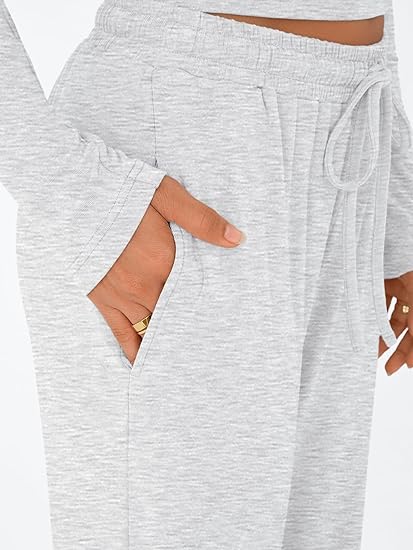 Trendy Queen Women's 2 Piece Matching Lounge Set Long Sleeve Slightly Crop Top Wide Leg Pants Casual Sweatsuit